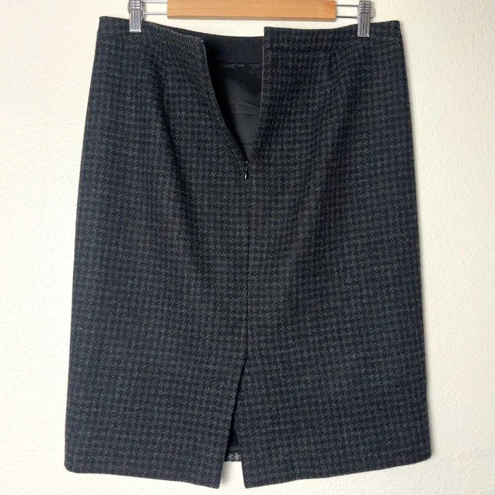 J. Crew Colorblock pencil skirt in houndstooth wool blend women's 8 Black & Gray